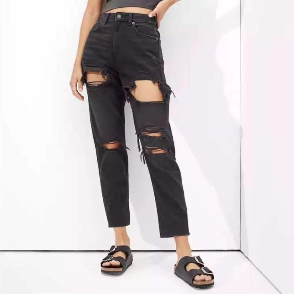 American Eagle Black High Waisted Mom Jeans Size 8 Long
